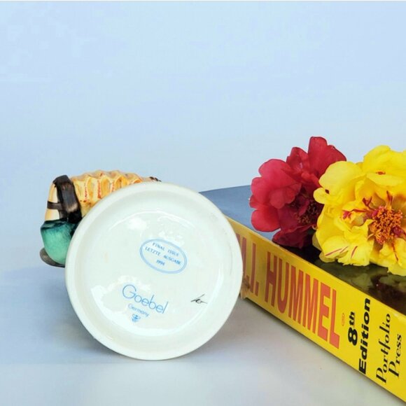 Hummel Figurine -TMK 7 - Number 185 - Accordion Boy - First Issue 1994 - Picture 6 of 8